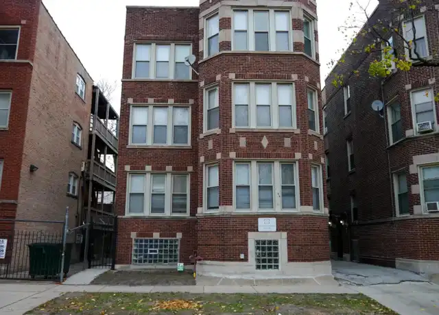 Property at 1948 E 72nd Pl Unit 3, Chicago, IL, 60649, 4 beds, 2 baths, [object Object]