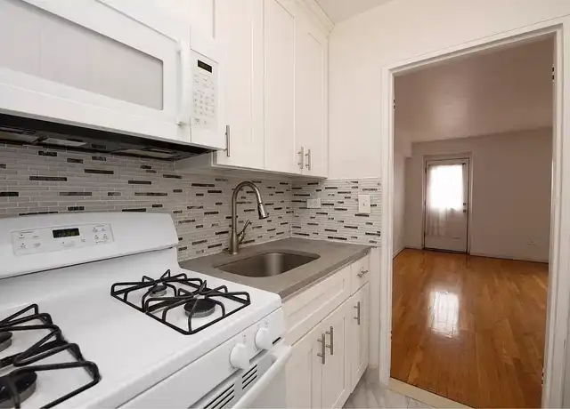 Property at 151-35 84th St Unit 6, Howard Beach, NY, 11414, 0 beds, 1 bath, [object Object]