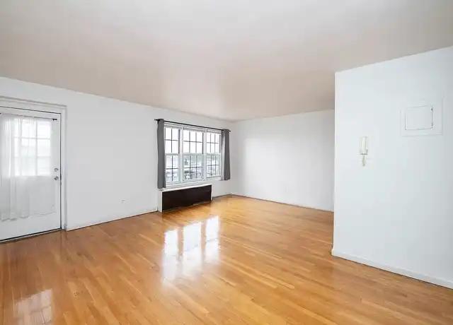 Property at 151-35 84th St Unit 6, Howard Beach, NY, 11414, 0 beds, 1 bath, [object Object]