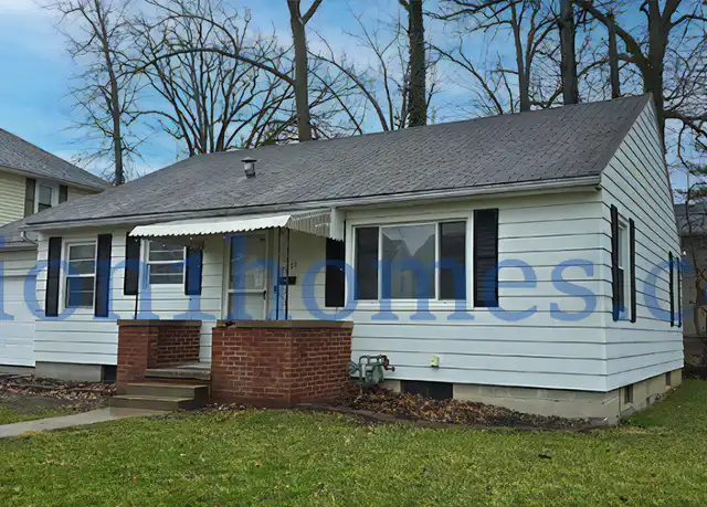 Property at 1575 W Wayne St, Lima, OH, 45805, 2 beds, 1 bath, [object Object]