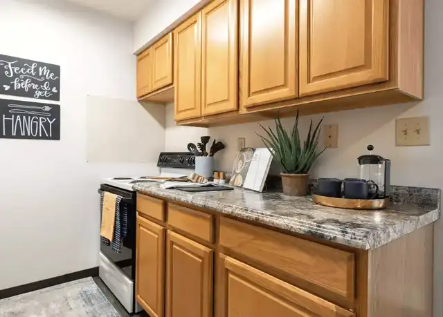 Property at Campus Heights Phase I - 12 Carriage Hill Dr, Athens, OH, 45701, 1-3 bed, 1 bath, [object Object]