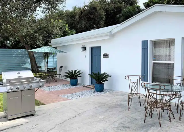 Property at 918 Upland Rd Unit 2, West Palm Beach, FL, 33401, 1 bed, 1 bath, [object Object]