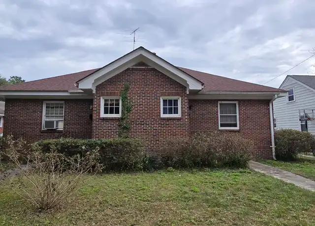 Property at 1513 E 49th St Unit 1, Savannah, GA, 31404, 2 beds, 1 bath, [object Object]