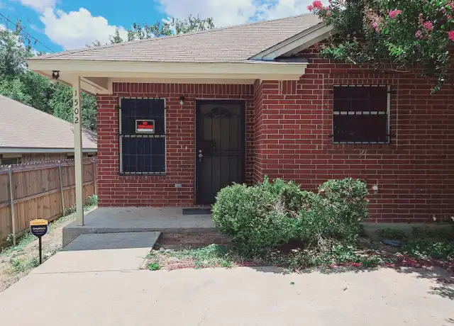 Property at 1500 E Mulkey St Unit 1502, Fort Worth, TX, 76104, 3 beds, 2 baths, [object Object]