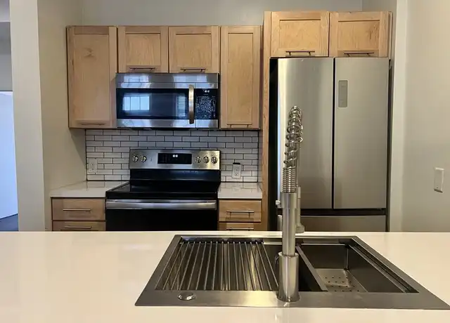 Property at 932 James St Unit 5, Harrisburg, PA, 17102, 1 bed, 1 bath, [object Object]