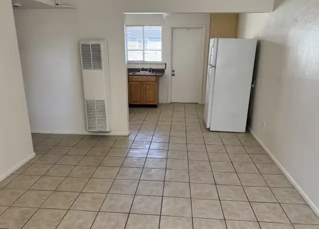 Property at 1411 W Clarendon Ave, Phoenix, AZ, 85013, 1 bed, 1 bath, [object Object]
