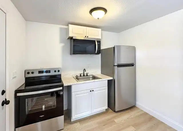 Property at 4605 N Hubert Ave Unit 12, Tampa, FL, 33614, 1 bed, 1 bath, [object Object]