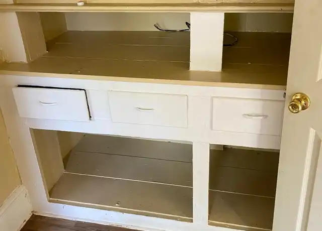 Property at 2316 22nd St SW, Birmingham, AL, 35211, 3 beds, 1 bath, [object Object]