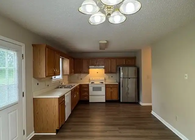 Property at 604 Mountain Cv, Columbia, TN, 38401, 3 beds, 2.5 baths, [object Object]
