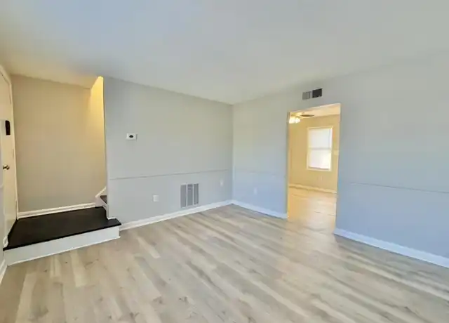 Property at 510 Holladay Dr Unit 501, Danville, KY, 40422, 2 beds, 1 bath, [object Object]