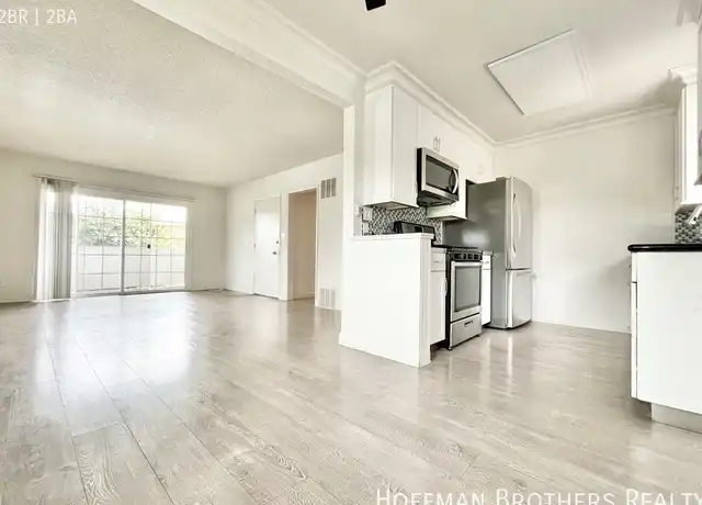 Property at 5754 Hazeltine Ave Unit 4A, Valley Glen, CA, 91401, 2 beds, 2 baths, [object Object]