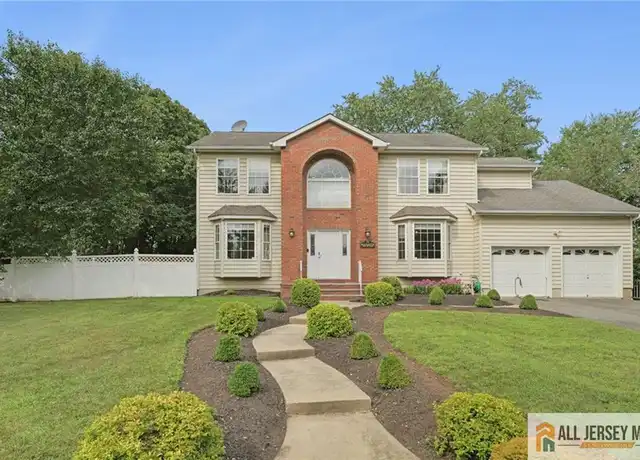 Property at 32 Franklin St, Piscataway, NJ, 08854, 4 beds, 2.5 baths, [object Object]