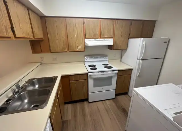 Property at 601 E Oak St Unit 2, Cottage Grove, WI, 53527, 2 beds, 1 bath, [object Object]