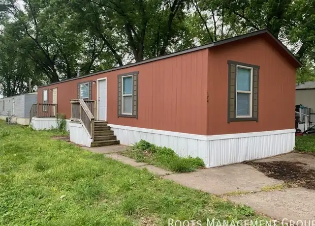 Property at 174 Coachlight Dr Unit 174, Topeka, KS, 66617, 3 beds, 2 baths, [object Object]