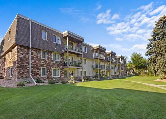 Property at Westwood Chateau - 2242 Nevada Ave, St Louis Park, MN, 55426, 1-2 bed, 1 bath, [object Object]