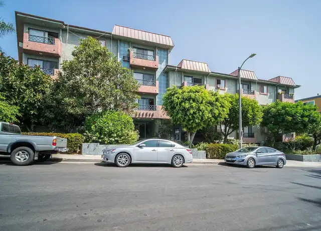 Property at The Alexio - 1538 N Vista St, Los Angeles, CA, 90046, 1-2 bed, 1-2 bath, [object Object]