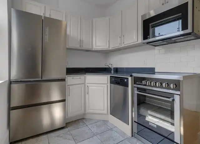 Property at 1082 Commonwealth Ave Unit 400, Boston, MA, 02215, 2 beds, 1 bath, [object Object]