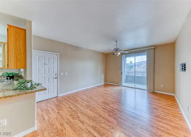 Property at 75 N Valle Verde Dr #822, Henderson, NV, 89074, 3 beds, 2 baths, [object Object]