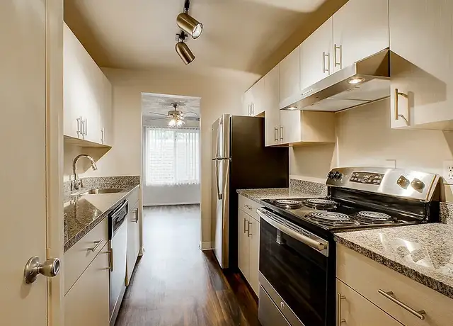 Photo of 15309 NE 13th Pl, Bellevue, WA 98007