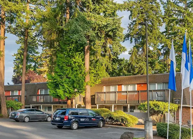 Photo of 15309 NE 13th Pl, Bellevue, WA 98007
