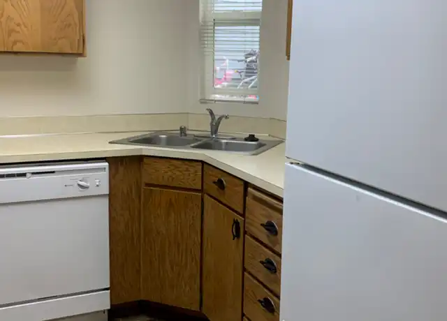 Property at 10280 SE 6th St Unit 2, Bellevue, WA, 98004, 2 beds, 1.5 baths, [object Object]