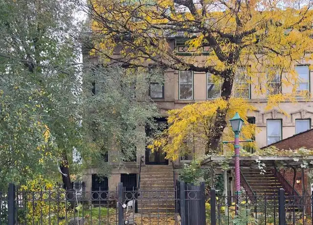 Property at 238 S Ashland Ave Unit TH1, Chicago, IL, 60607, 2 beds, 2 baths, [object Object]