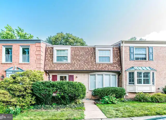 Property at 6611 Rosecroft Pl, Falls Church, VA, 22043, 3 beds, 3.5 baths, [object Object]