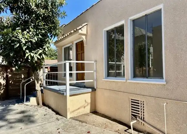 Property at 4628 Kingswell Ave, Los Angeles, CA, 90027, 1 bed, 1 bath, [object Object]