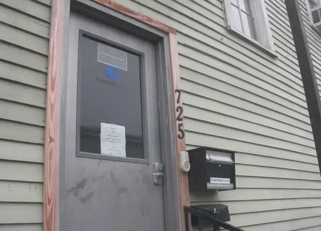 Property at 725 Joseph St, New Orleans, LA, 70115, 1 bed, 1 bath, [object Object]