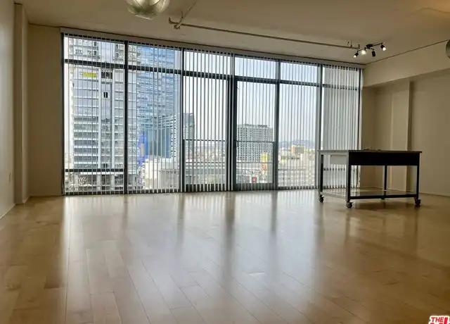 Property at 1100 S Hope St #1310, Los Angeles, CA, 90015, 1 bed, 1 bath, [object Object]