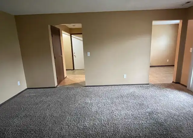 Property at 740 Gordon Smith Blvd Unit 9, Hamilton, OH, 45013, 2 beds, 1.5 baths, [object Object]
