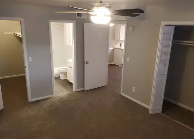 Property at 7826 E Douglas Ave Unit 7818-101, Wichita, KS, 67206, 2 beds, 1.5 baths, [object Object]