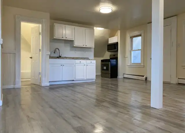 Property at 12 Aetna St Unit 3, Waterbury, CT, 06704, 2 beds, 1 bath, [object Object]