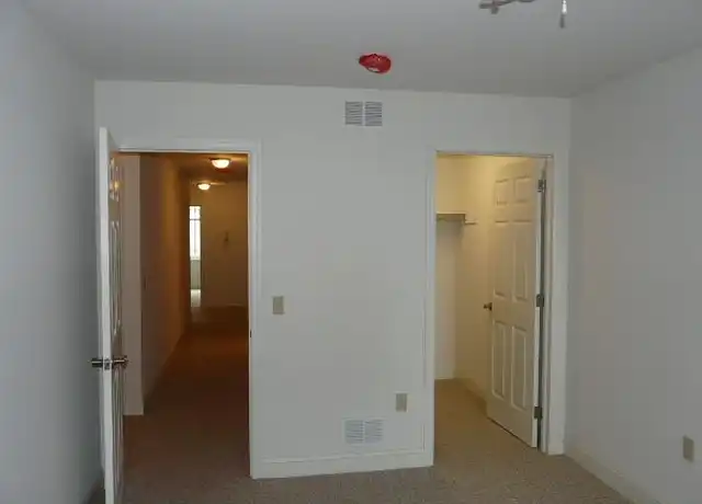 Property at 48 S 6th St, Reading, PA, 19602, 3 beds, 2 baths, [object Object]