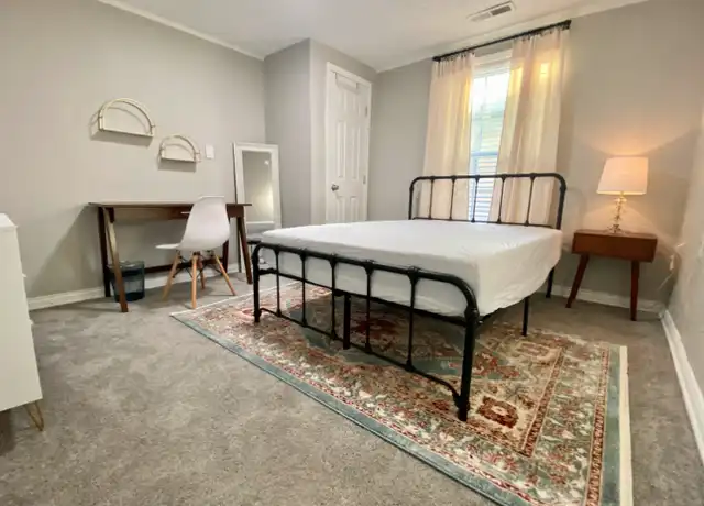 Property at 1003 Harrison Ave Unit 4, Clarksville, IN, 47129, 1 bed, 1 bath, [object Object]