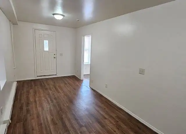 Property at 2031-2033 S 15th Pl Unit 2031 Lower, Milwaukee, WI, 53204, 2 beds, 1 bath, [object Object]