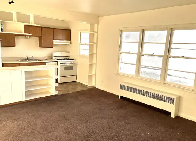 Property at 4906 Ingersoll Ave Unit 29, Des Moines, IA, 50312, 1 bed, 1 bath, [object Object]