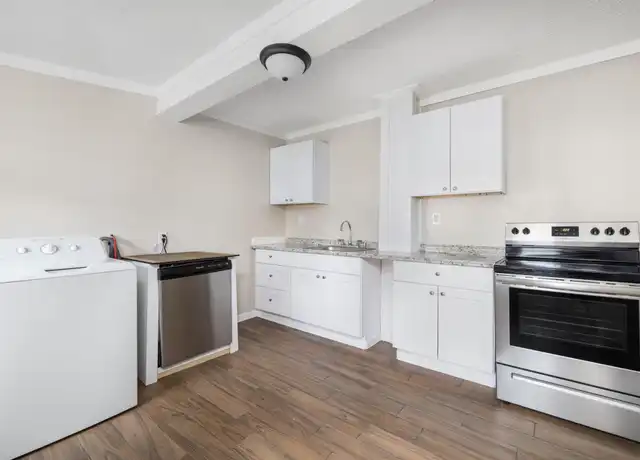 Property at 820 Florida Ave Unit 1, Bristol, TN, 37620, 2 beds, 1 bath, [object Object]