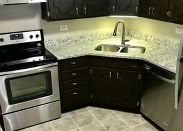 Property at 313 N Maple St Unit 313-206, Frankfort, IL, 60423, 1 bed, 1 bath, [object Object]