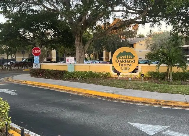 Property at 3005 N Oakland Forest Dr #103, Oakland Park, FL, 33309, 2 beds, 2 baths, [object Object]