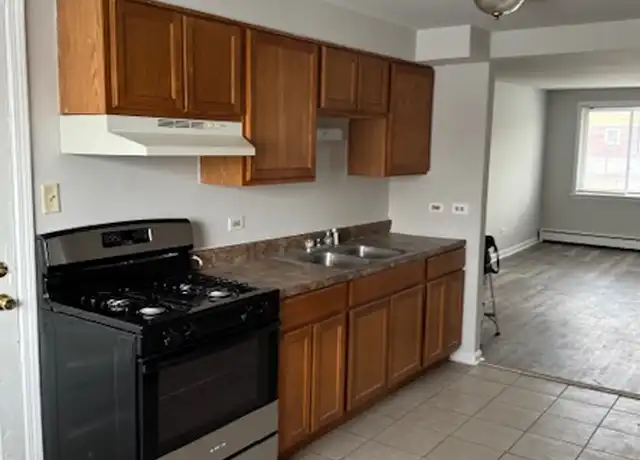 Property at 14501 Torrence Ave Unit 1D, Burnham, IL, 60633, 2 beds, 1 bath, [object Object]