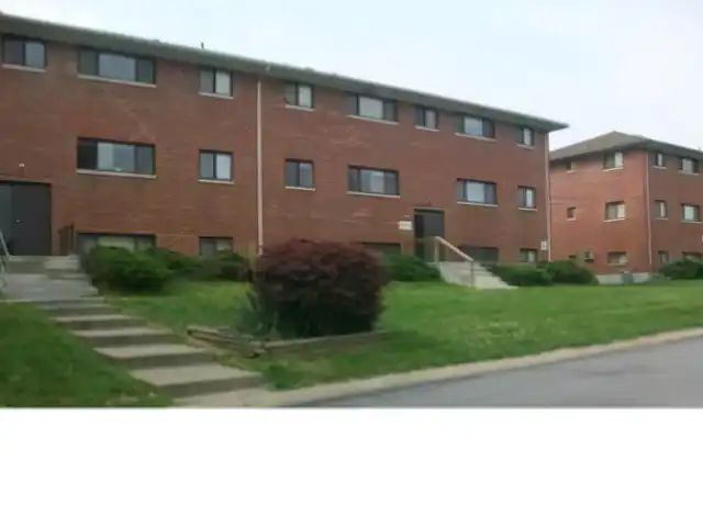 Property at 1006 Forest Ct Unit B12 1041 04, Rosedale, KS, 66103, 1 bed, 1 bath, [object Object]