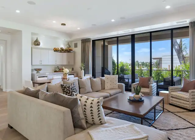 Property at 2 Biltmore Estates Dr Unit 101, Phoenix, AZ, 85016, 3 beds, 3.5 baths, [object Object]