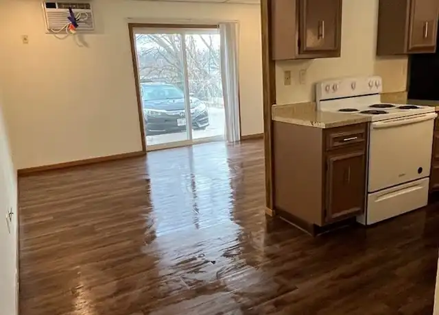 Property at 201 1st Ave Unit 3, Baraboo, WI, 53913, 2 beds, 1 bath, [object Object]