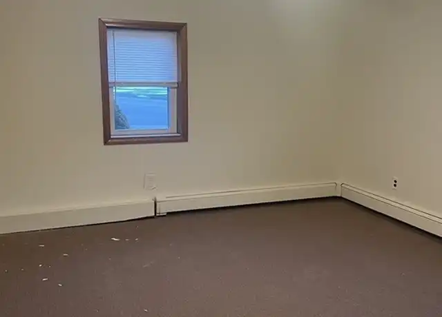 Property at 16 Pond St #1, Holbrook, MA, 02343, 2 beds, 1 bath, [object Object]