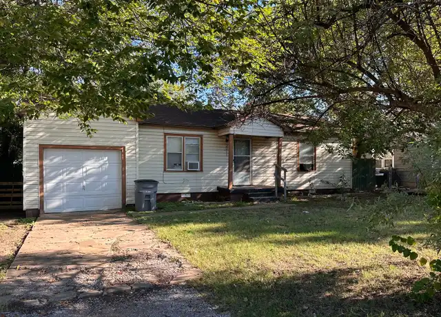Property at 2011 NW Taft Ave, Lawton, OK, 73507, 2 beds, 1 bath, [object Object]