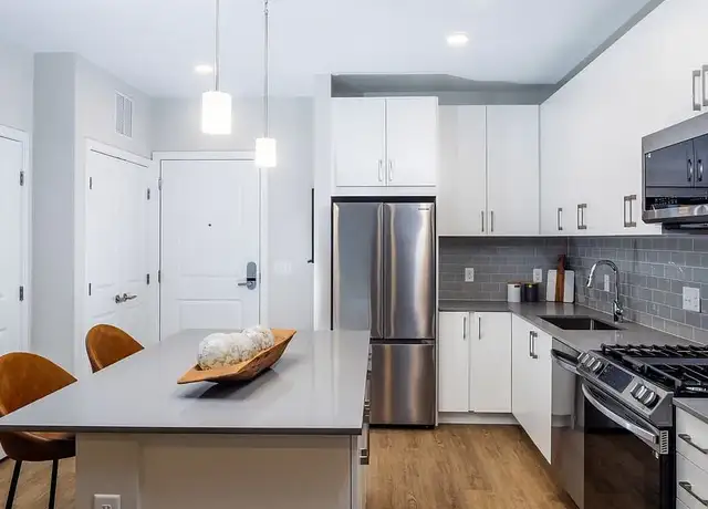 Photo of 88 High St, North Andover, MA 01845