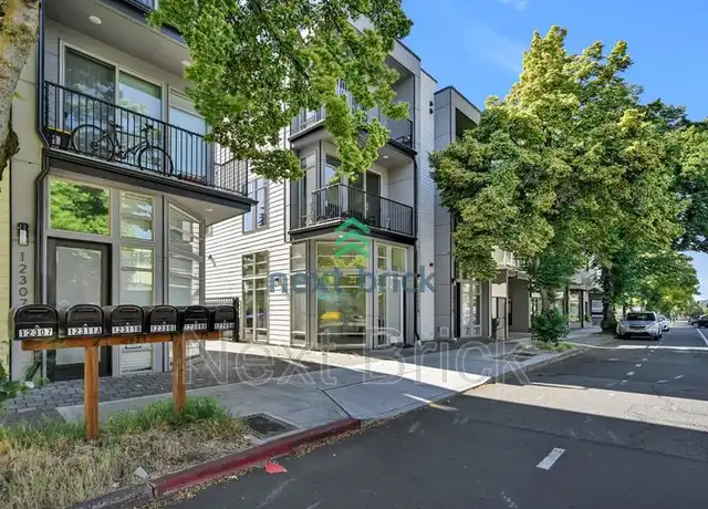 Property at 12311 15th Ave NE Unit A, Seattle, WA, 98125, 3 beds, 2 baths, [object Object]