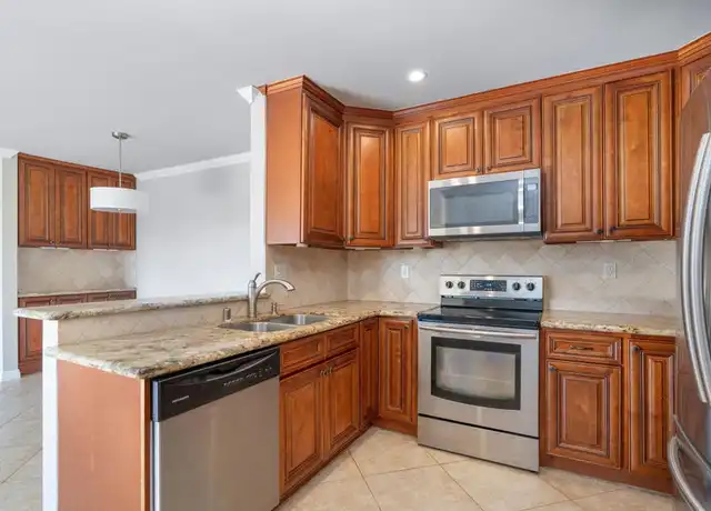 Property at 355 S Los Robles Ave, Pasadena, CA, 91101, 2 beds, 2 baths, [object Object]