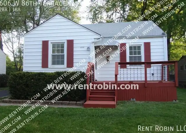 Property at 606 W 86th Ter, Kansas City, MO, 64114, 2 beds, 1 bath, [object Object]